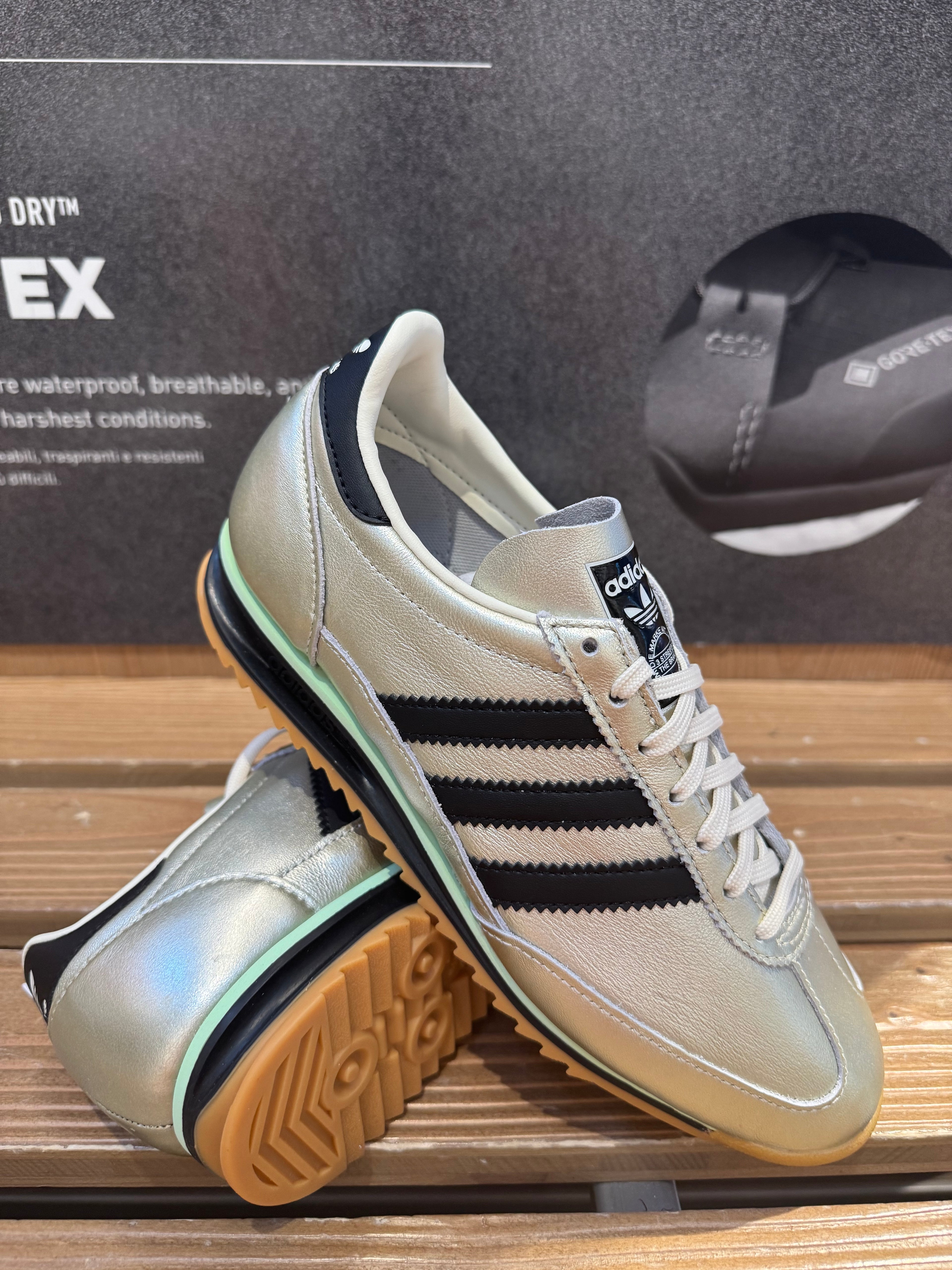Adidas SL72