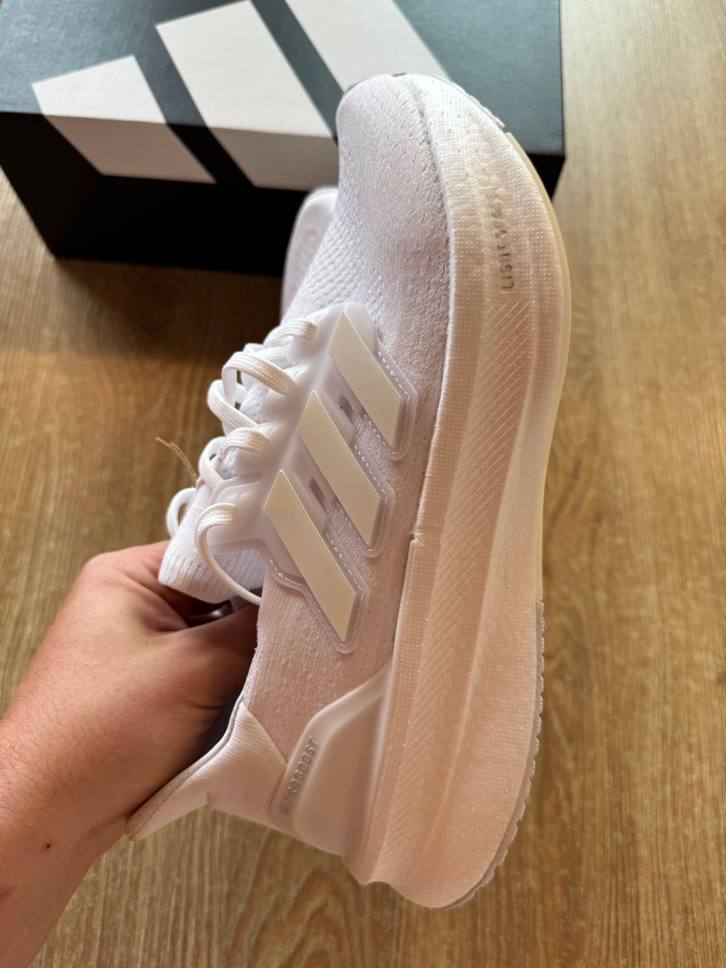 Adidas Ultraboost 5