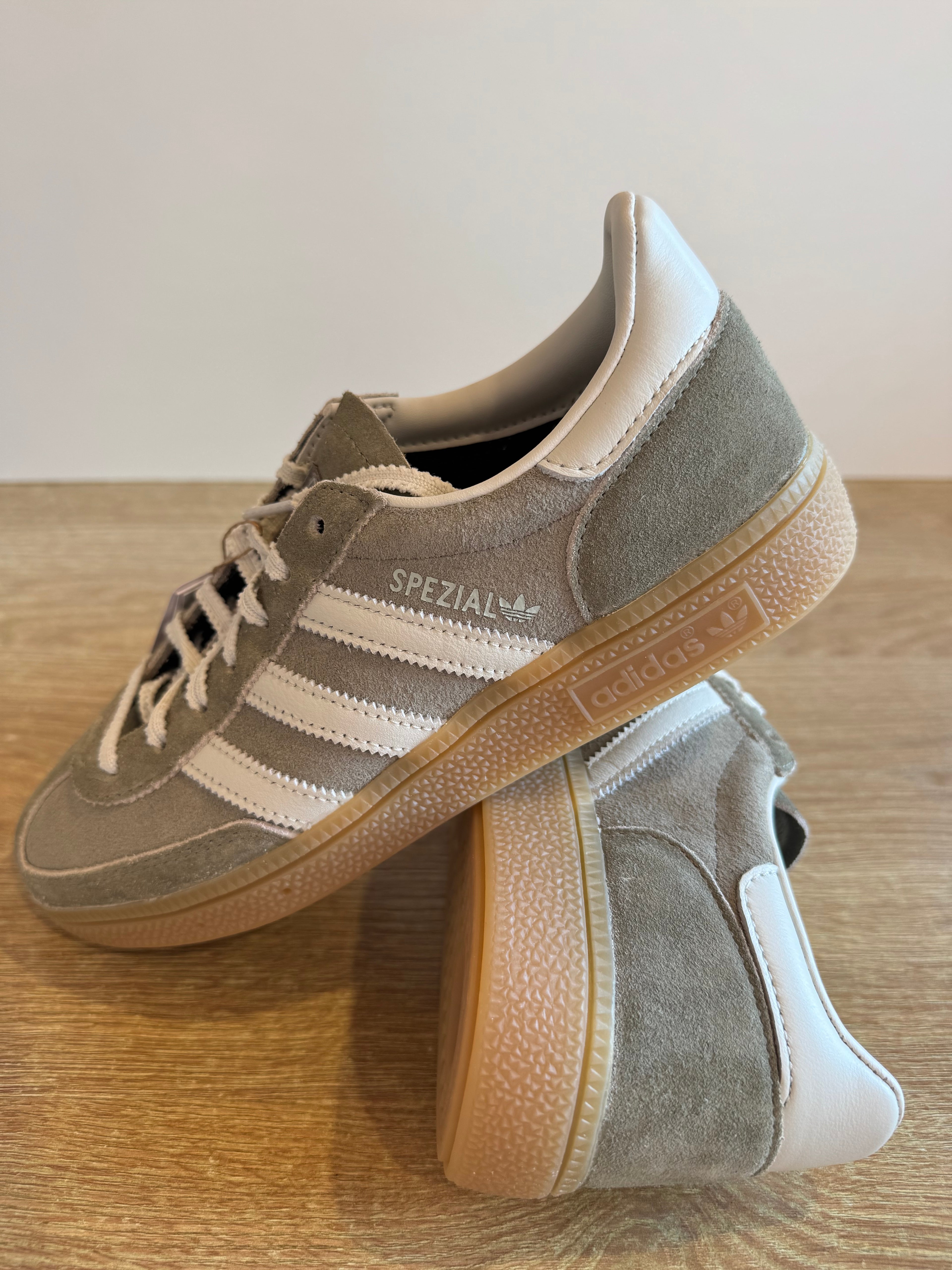 Adidas Handball Spezial "Silver Pebble Gum"