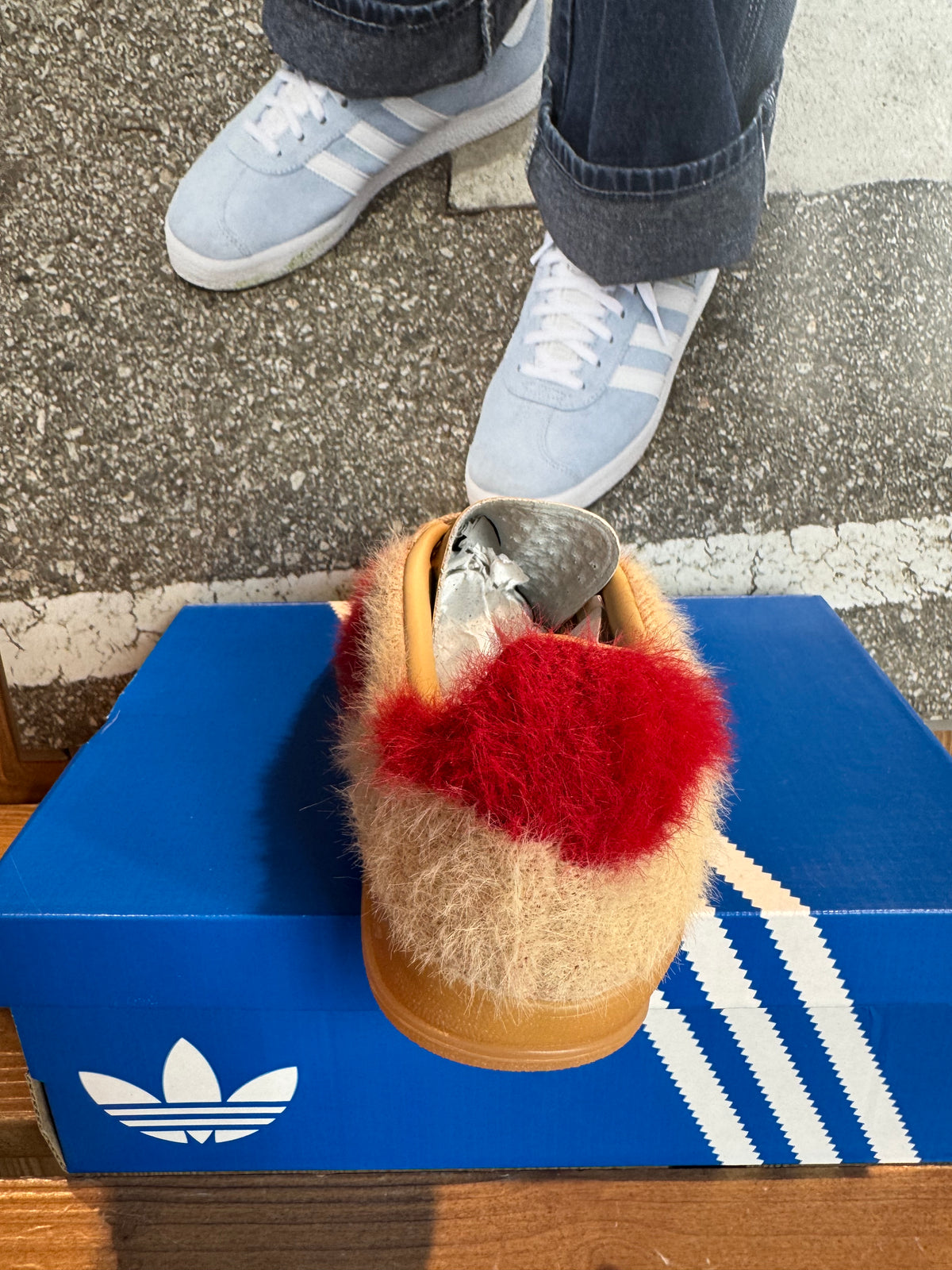 Adidas Gazelle Indoor "Beige Red Gum"