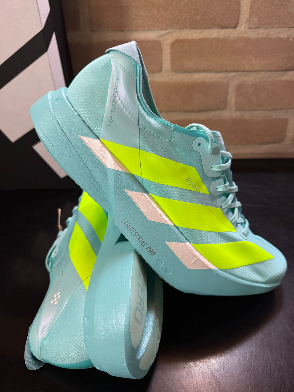Adidas Adizero Adios Pro 4 "Flash acqua Lucid Lemon"