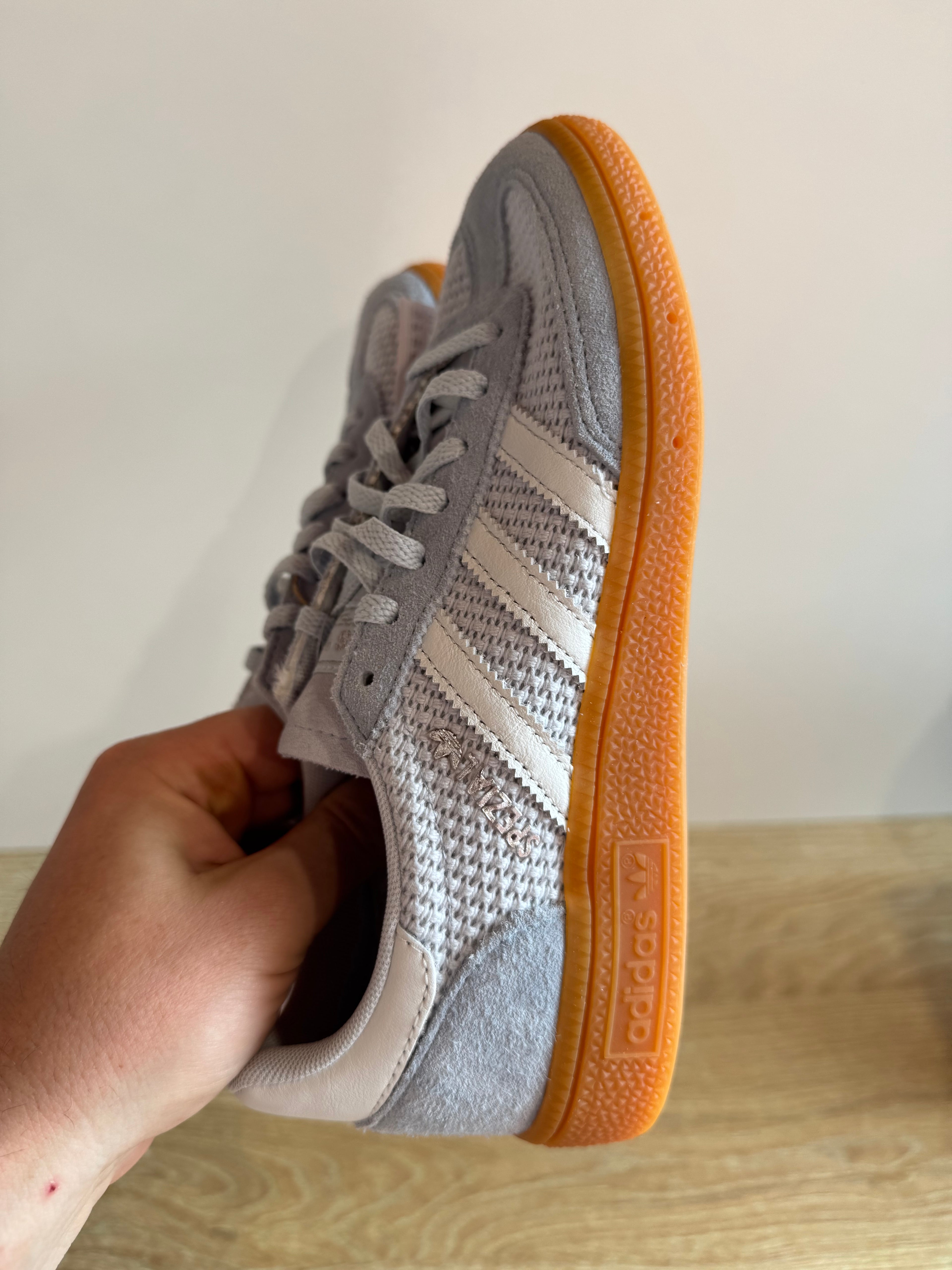 Adidas Handball Spezial "Halo blue white"