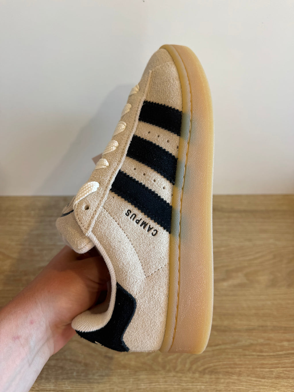 Adidas Campus 00s