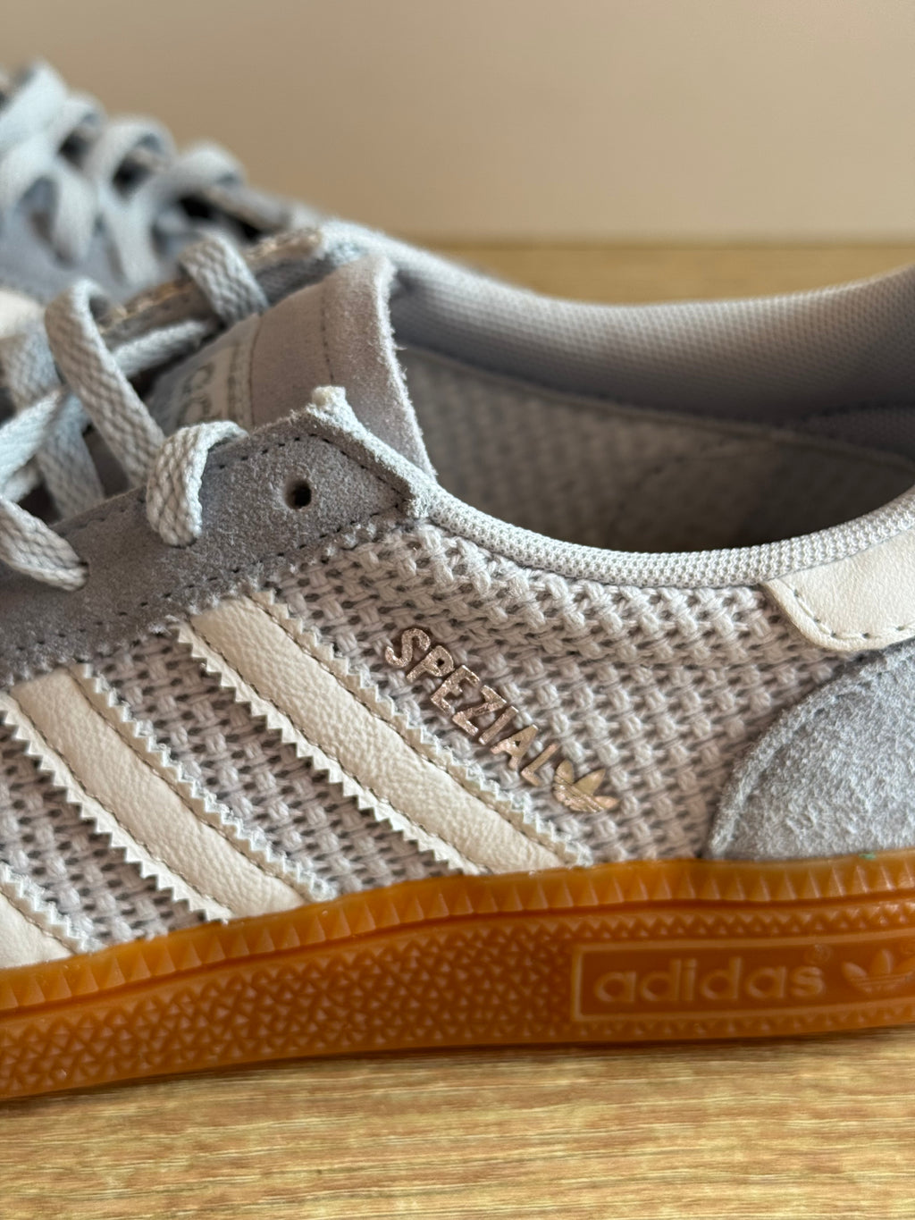 Adidas Handball Spezial "Halo blue white"