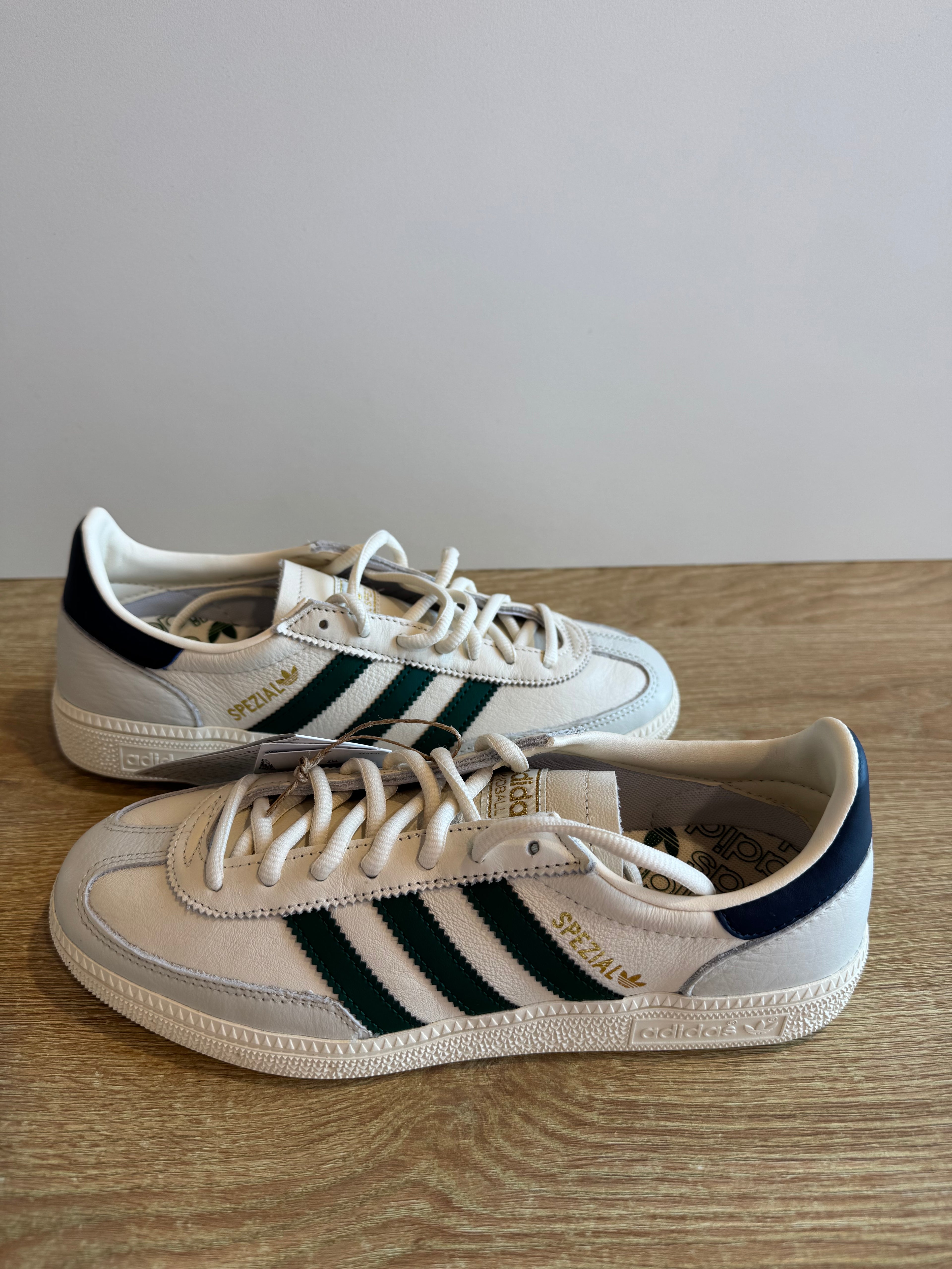 Adidas Handball Spezial "Chalk collegiate green indigo"