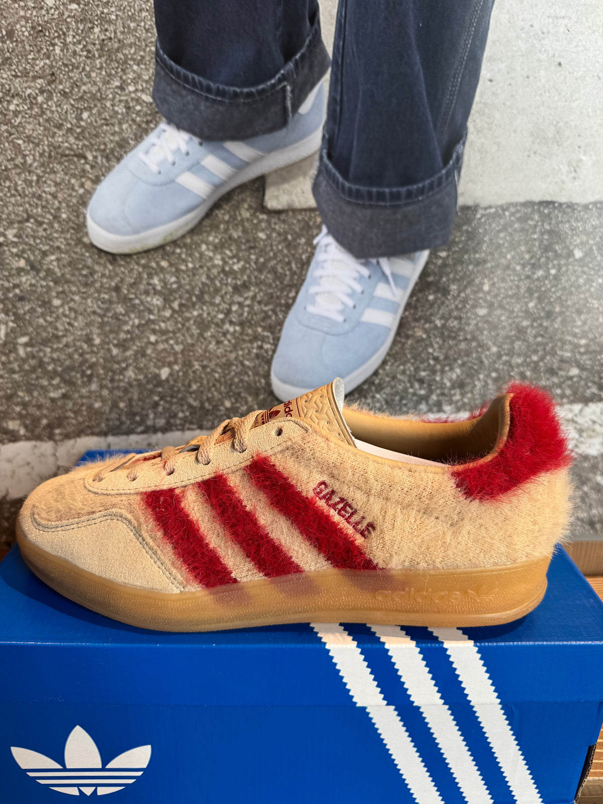 Adidas Gazelle Indoor "Beige Red Gum"
