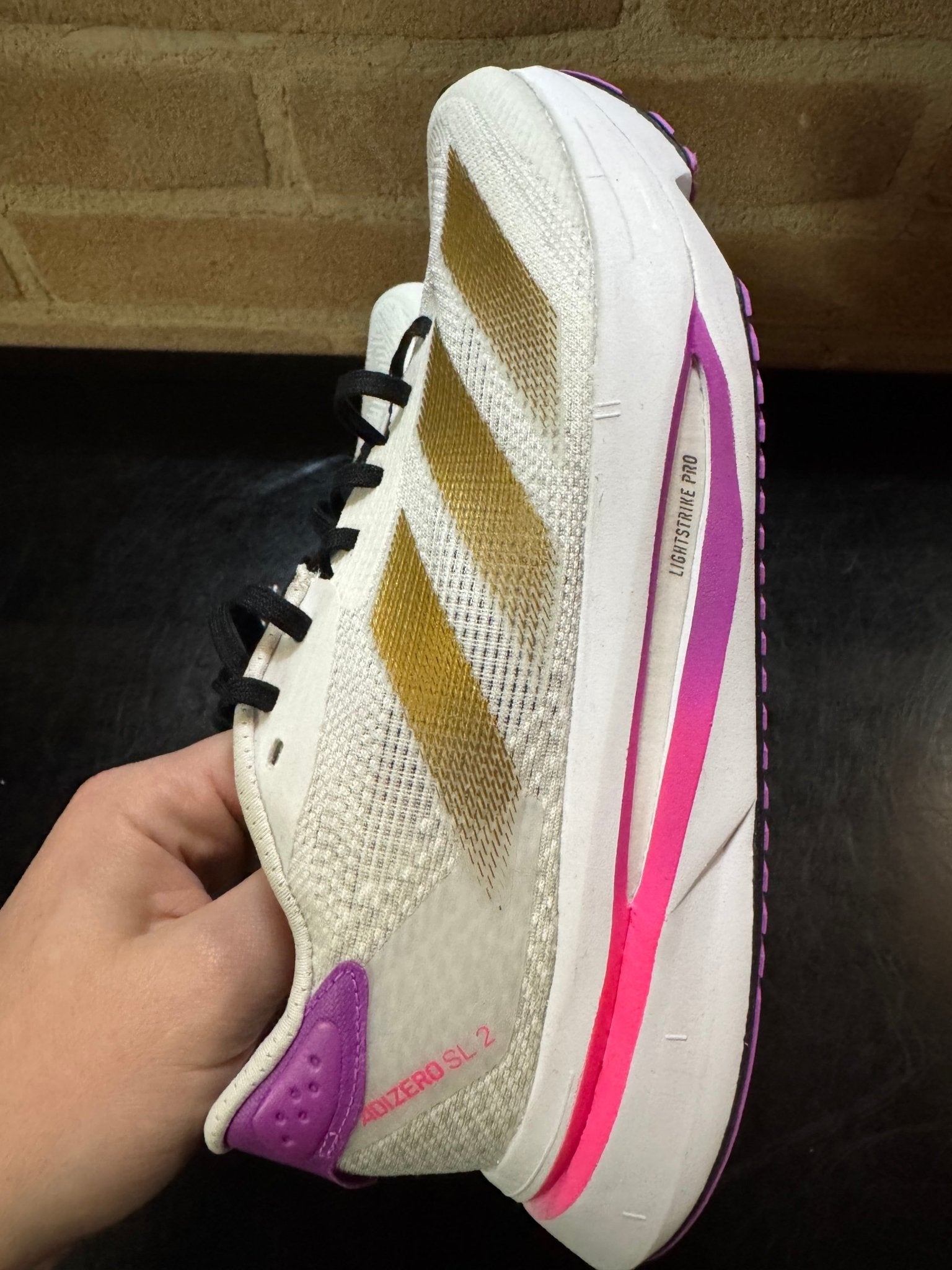Scarpe da running leggere - Bianco/Oro - Giaguaro_Store