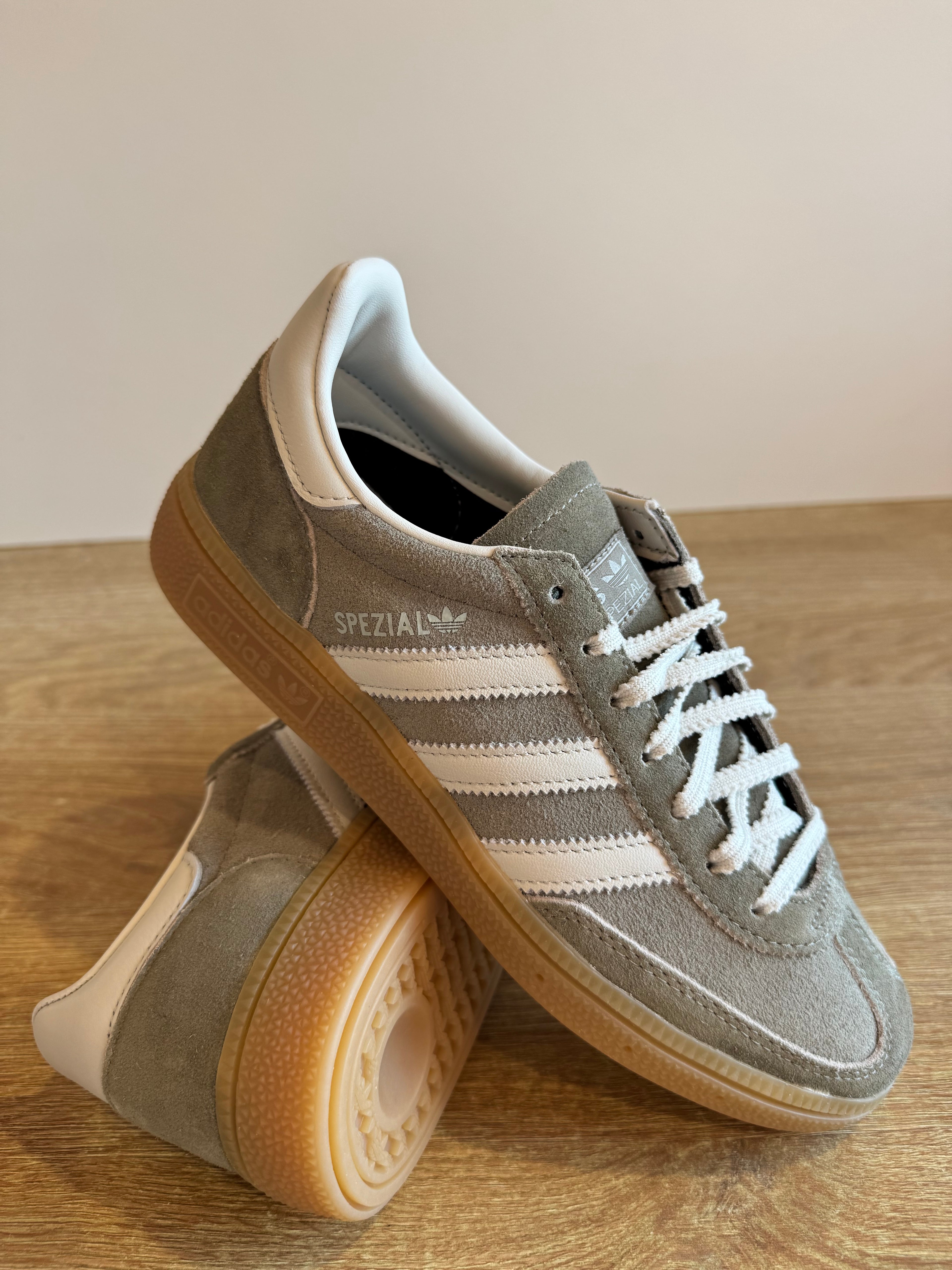Adidas Handball Spezial "Silver Pebble Gum"