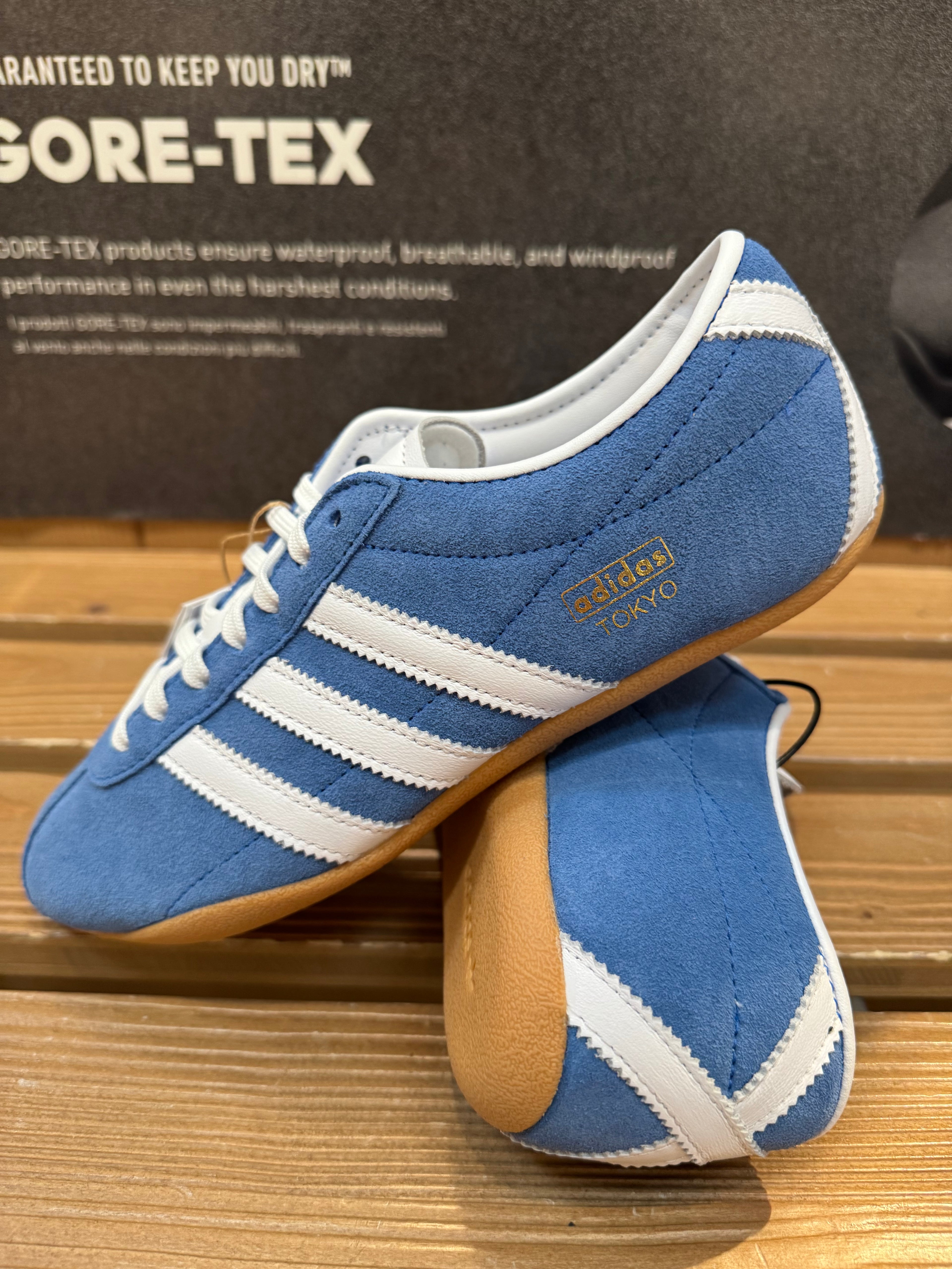 Adidas Tokio "Blu Bird"