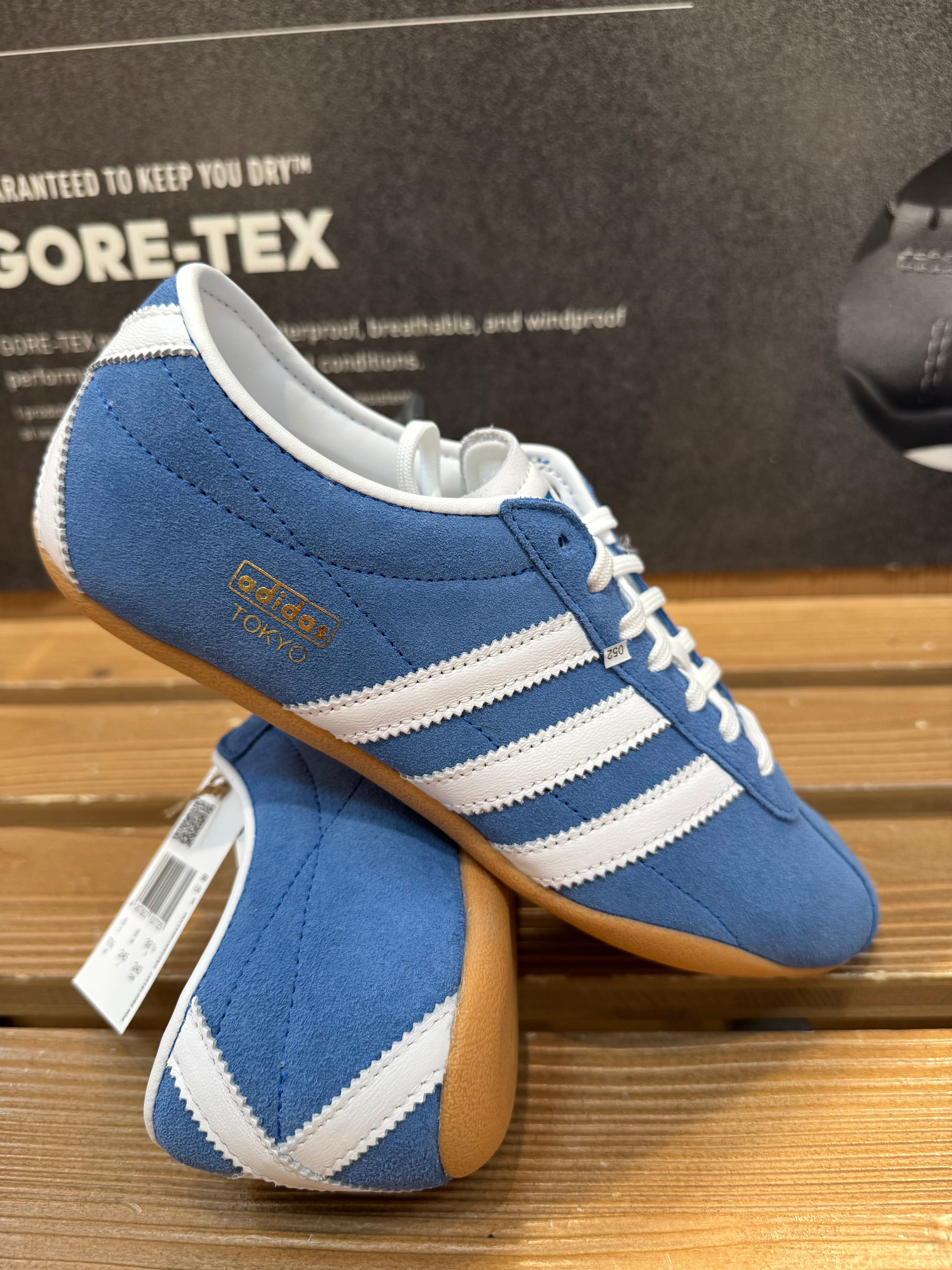 Adidas Tokio "Blu Bird"