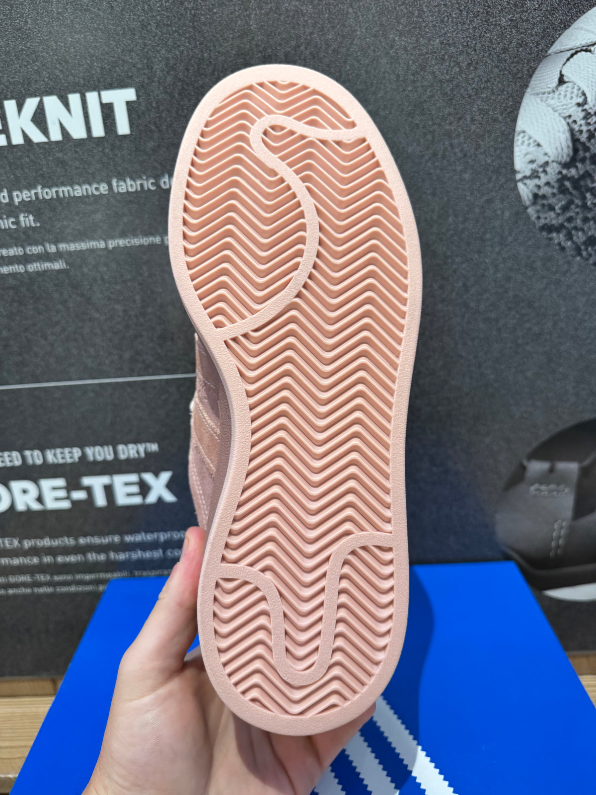 Adidas Campus 00s