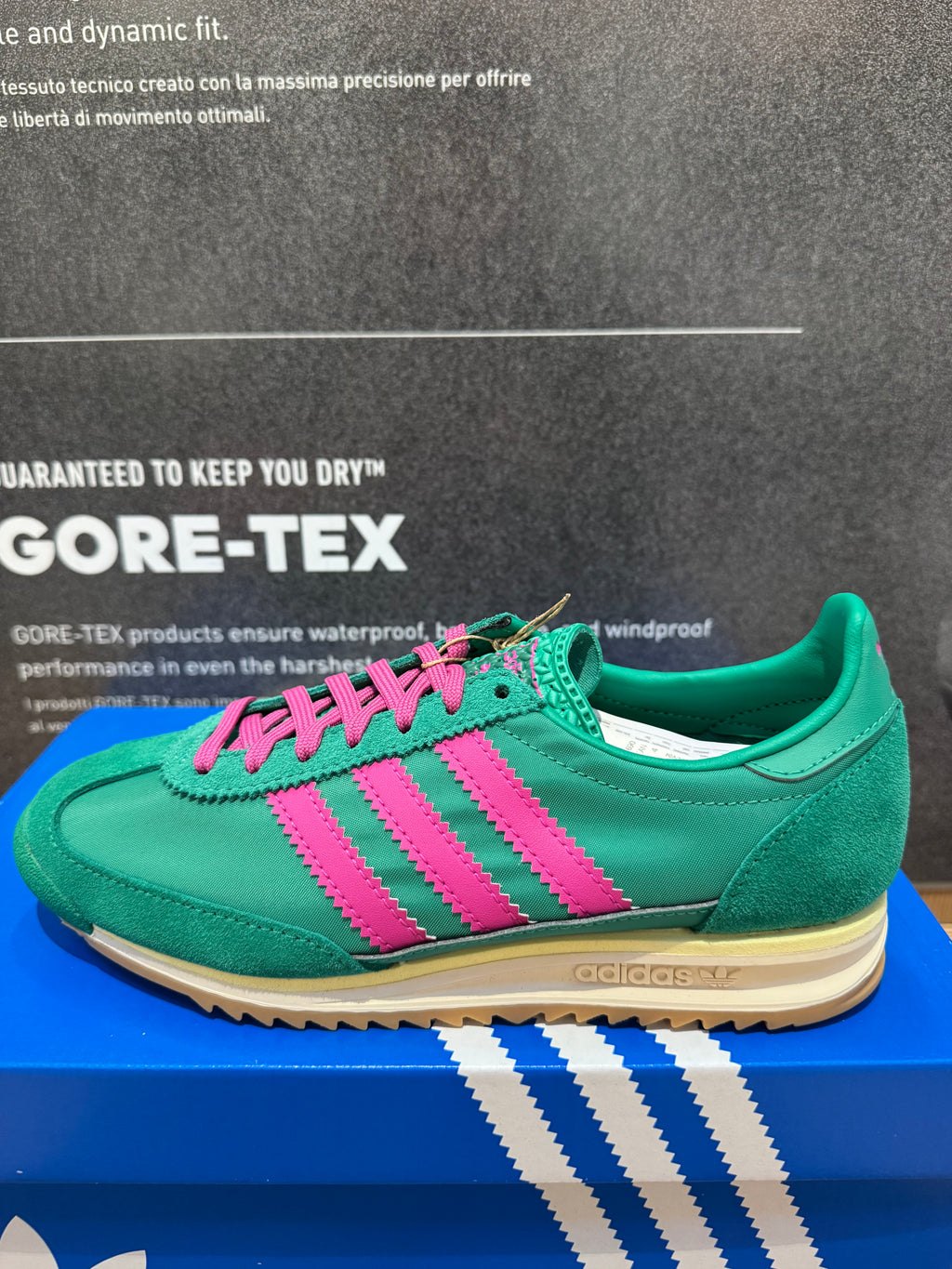 Adidas SL 72