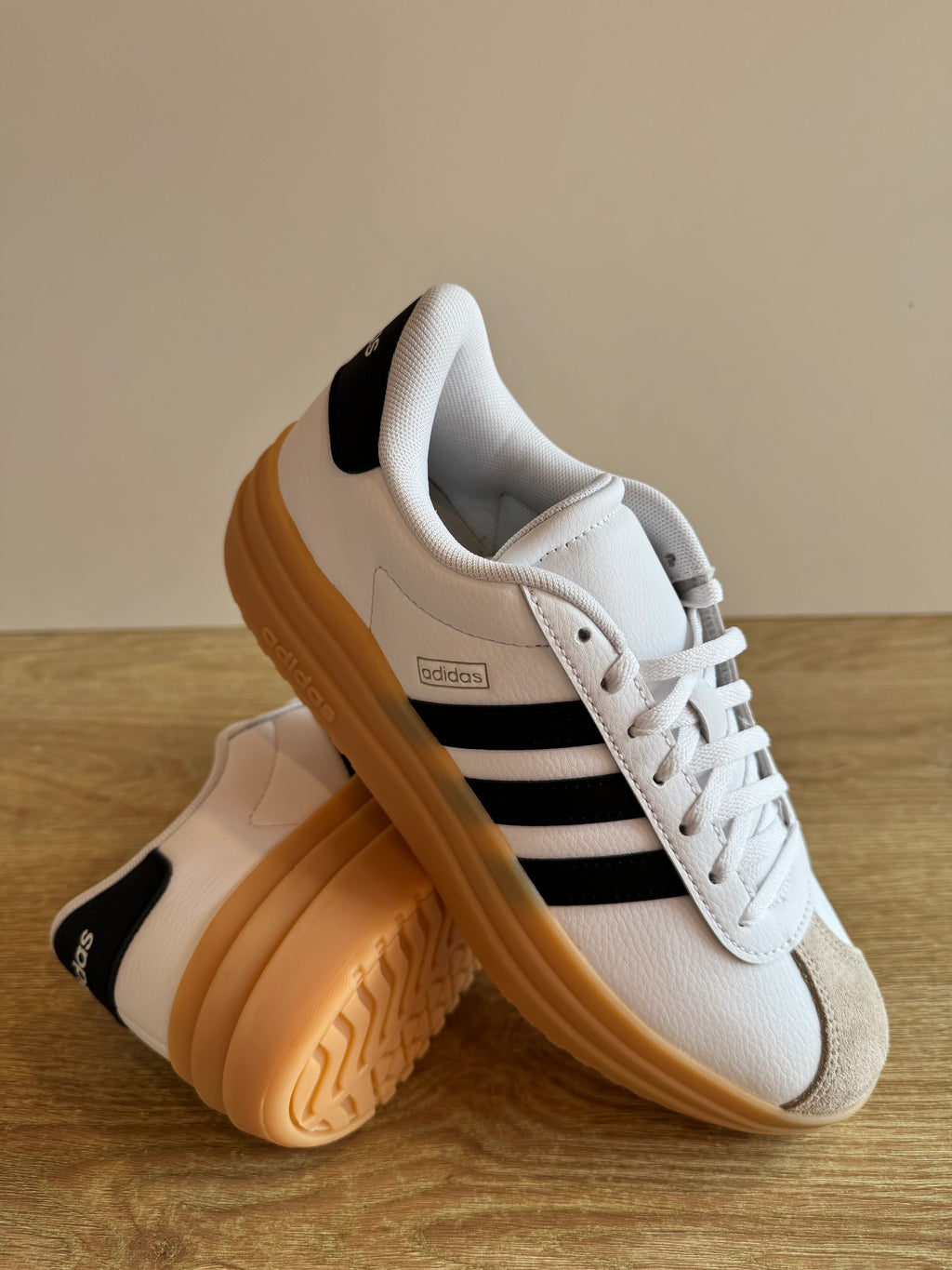 Adidas VL court Bold