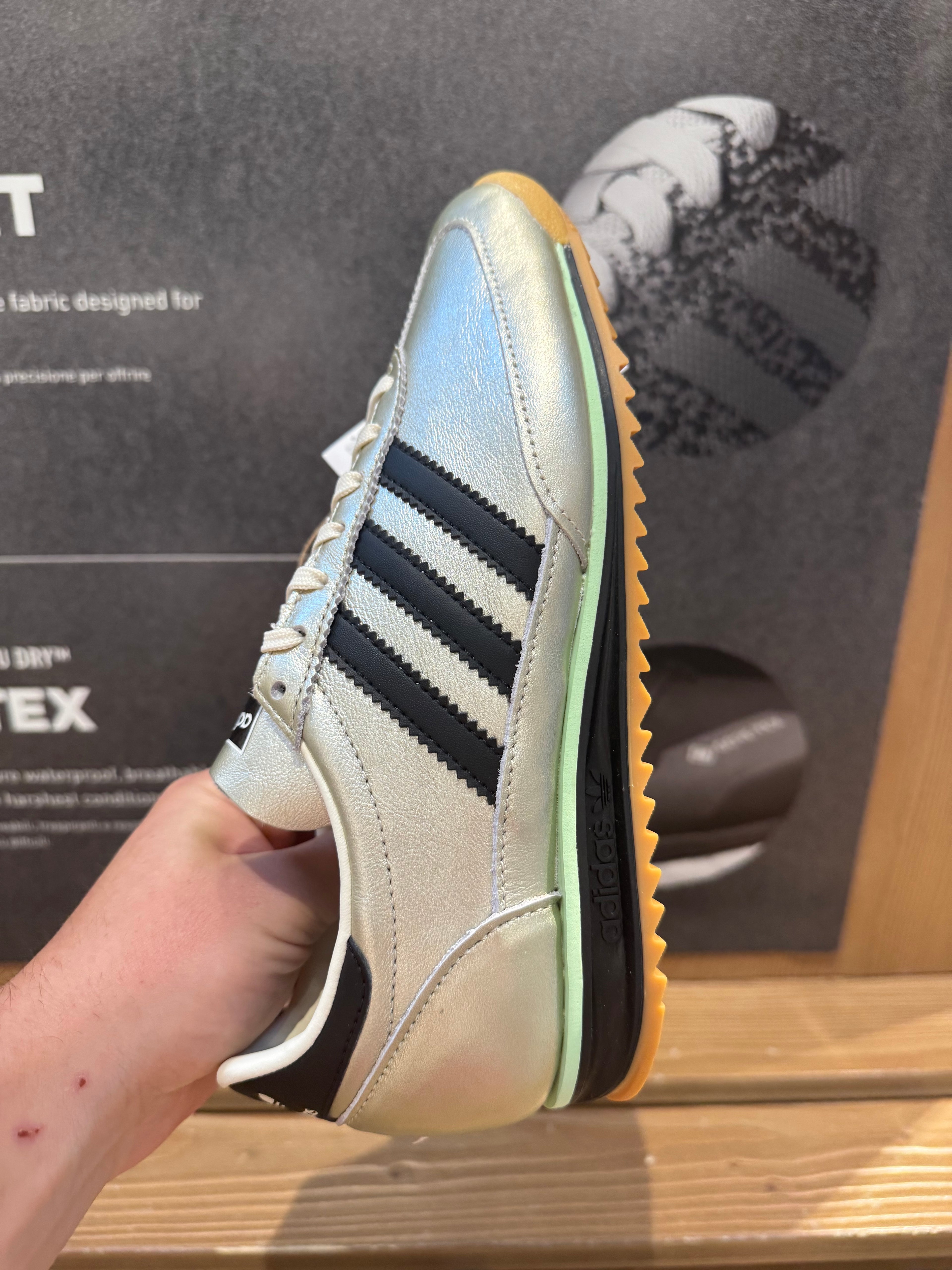 Adidas SL72