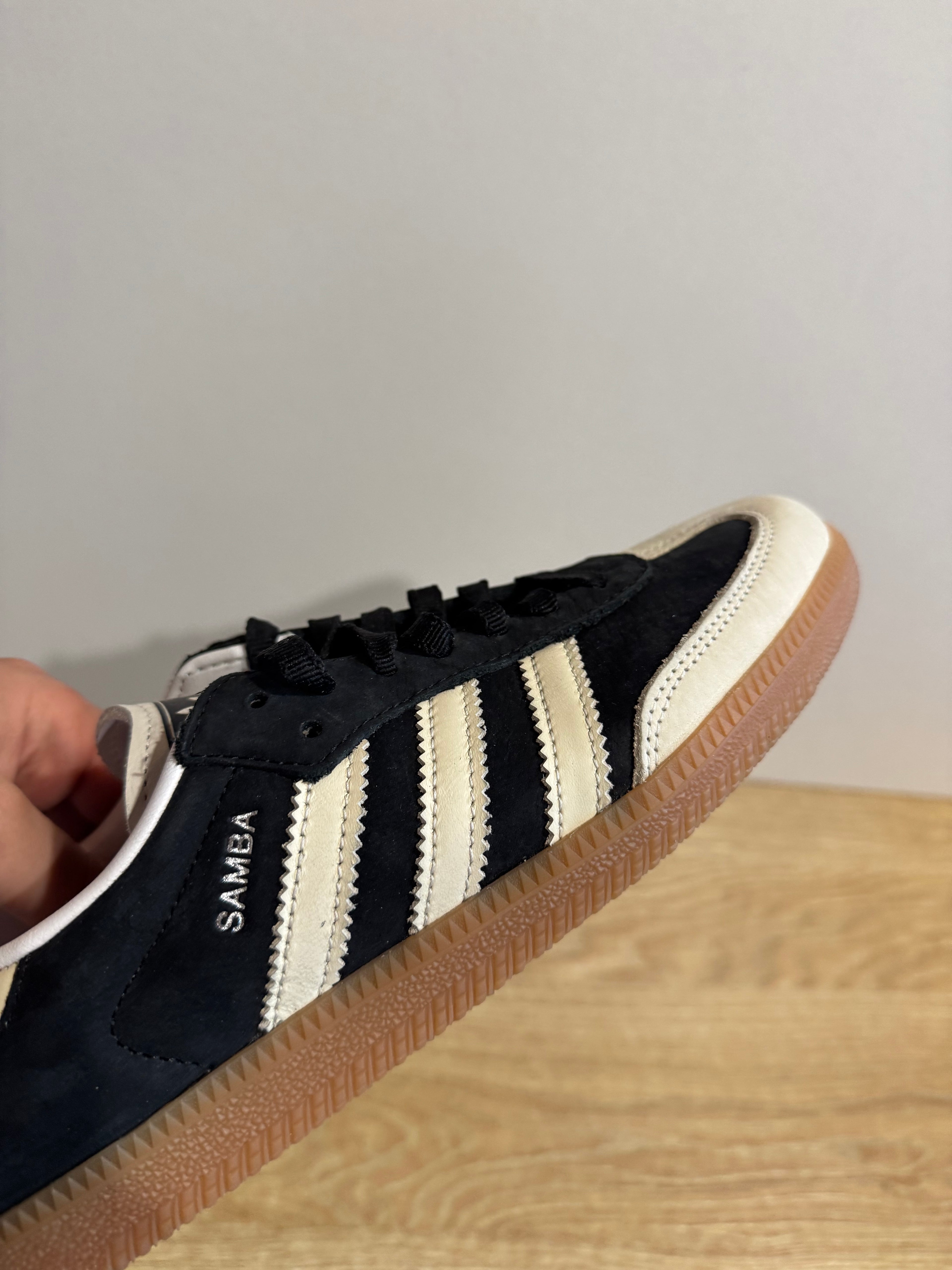 Adidas Samba OG "Black Wonder White"