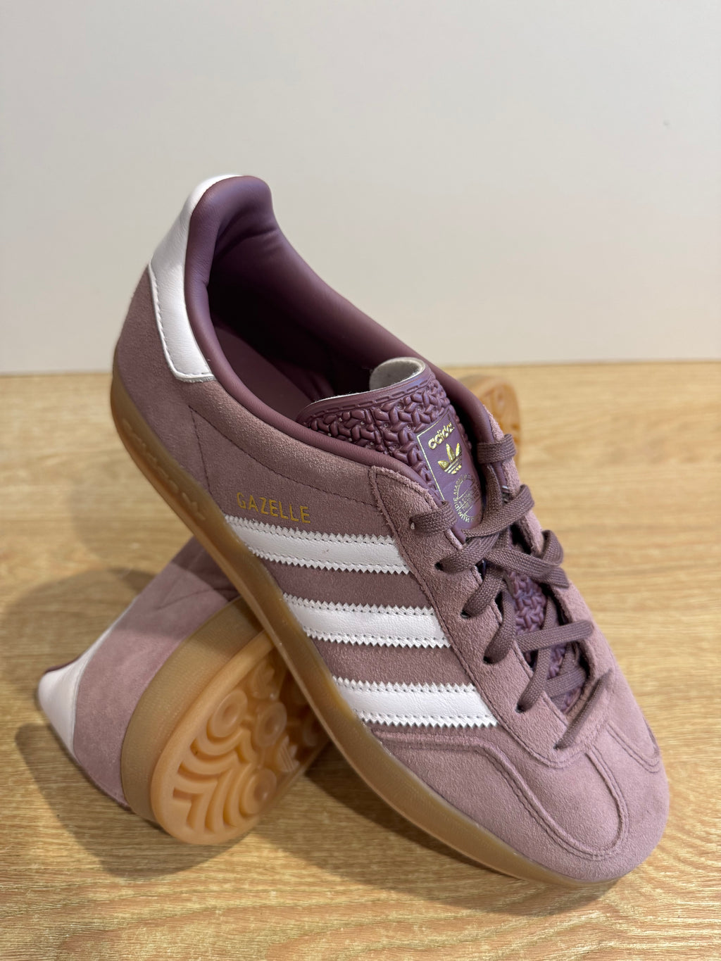 Adidas Gazelle Indoor "Shadow fig gum"