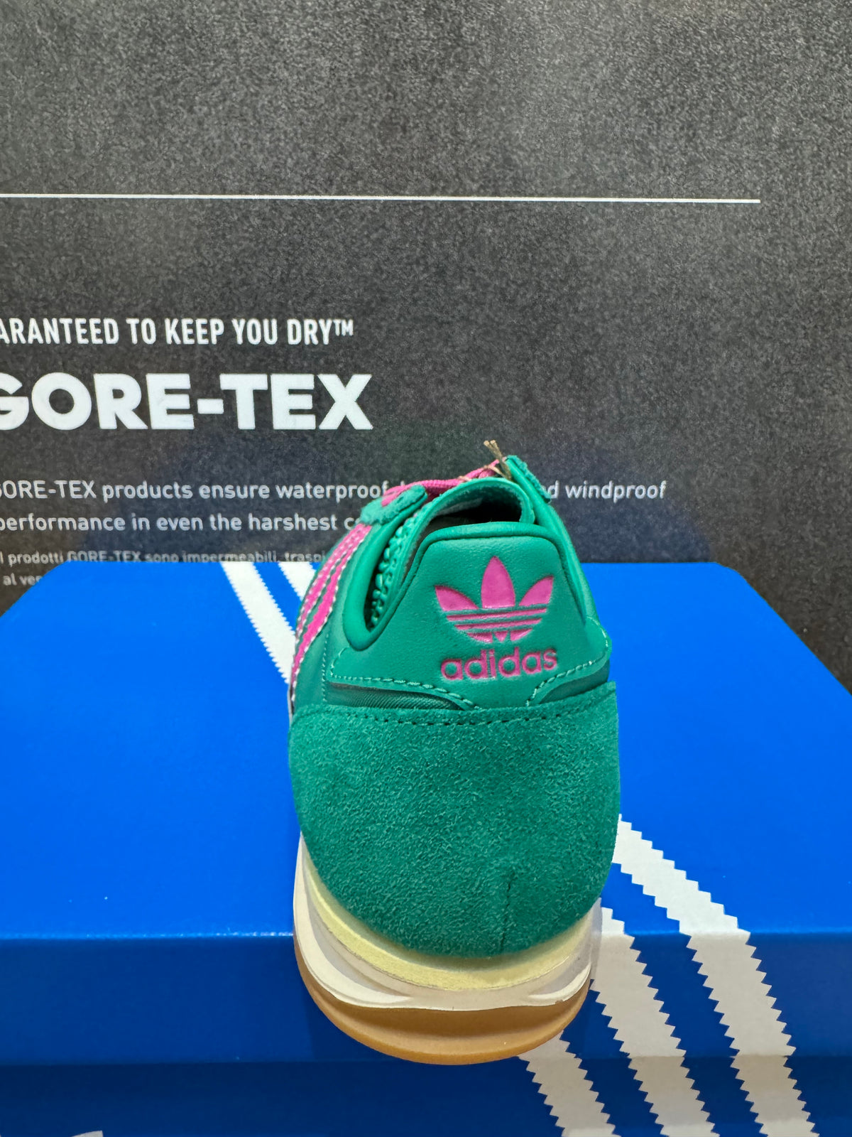 Adidas SL 72