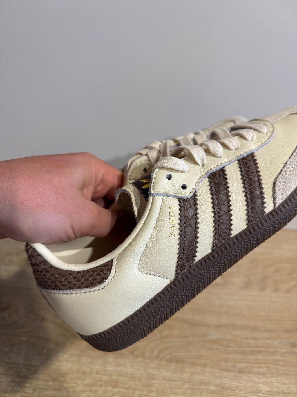 Adidas Samba OG "Cream White Earth Strata Maroon"