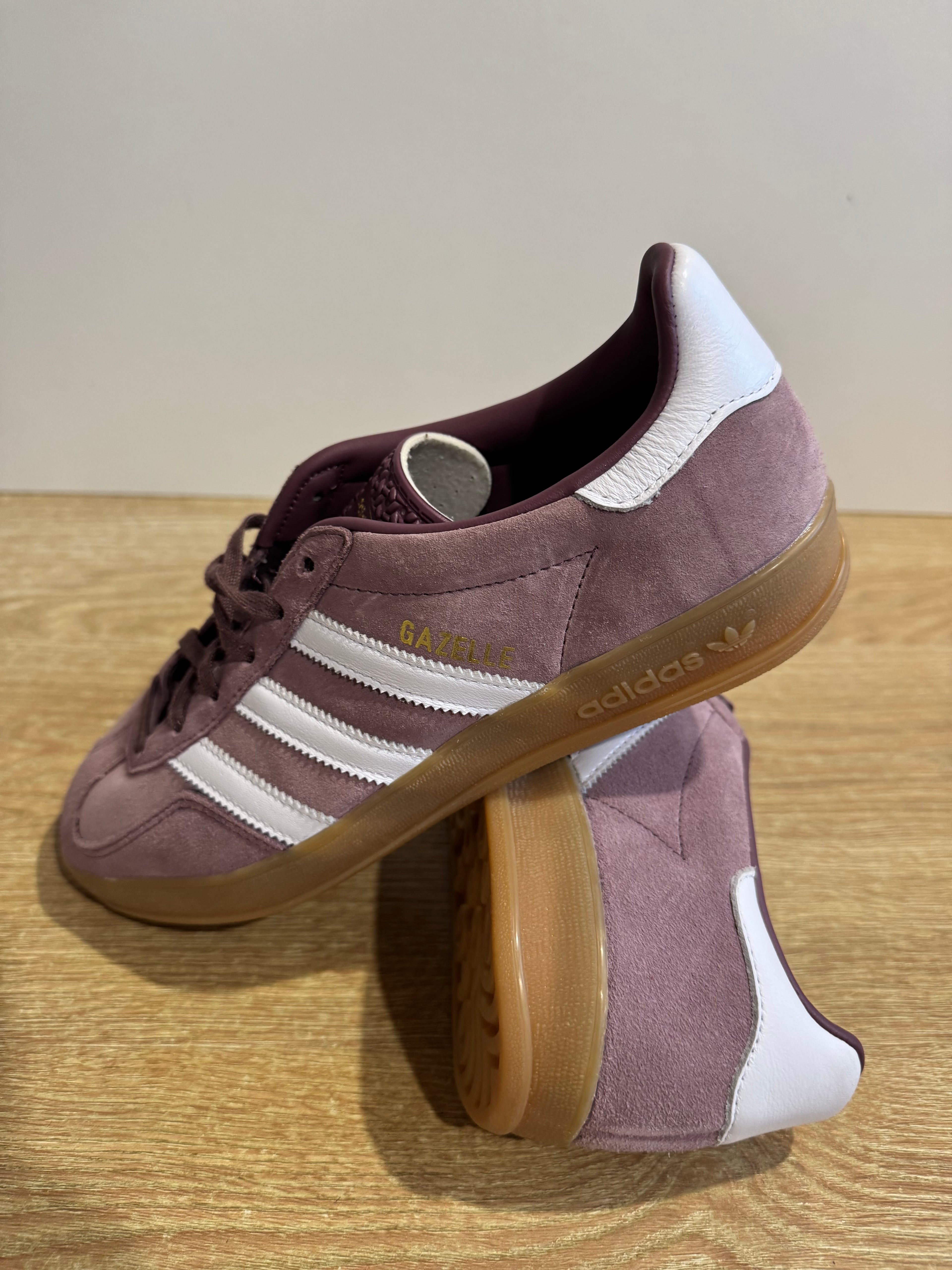 Adidas Gazelle Indoor "Shadow fig gum"