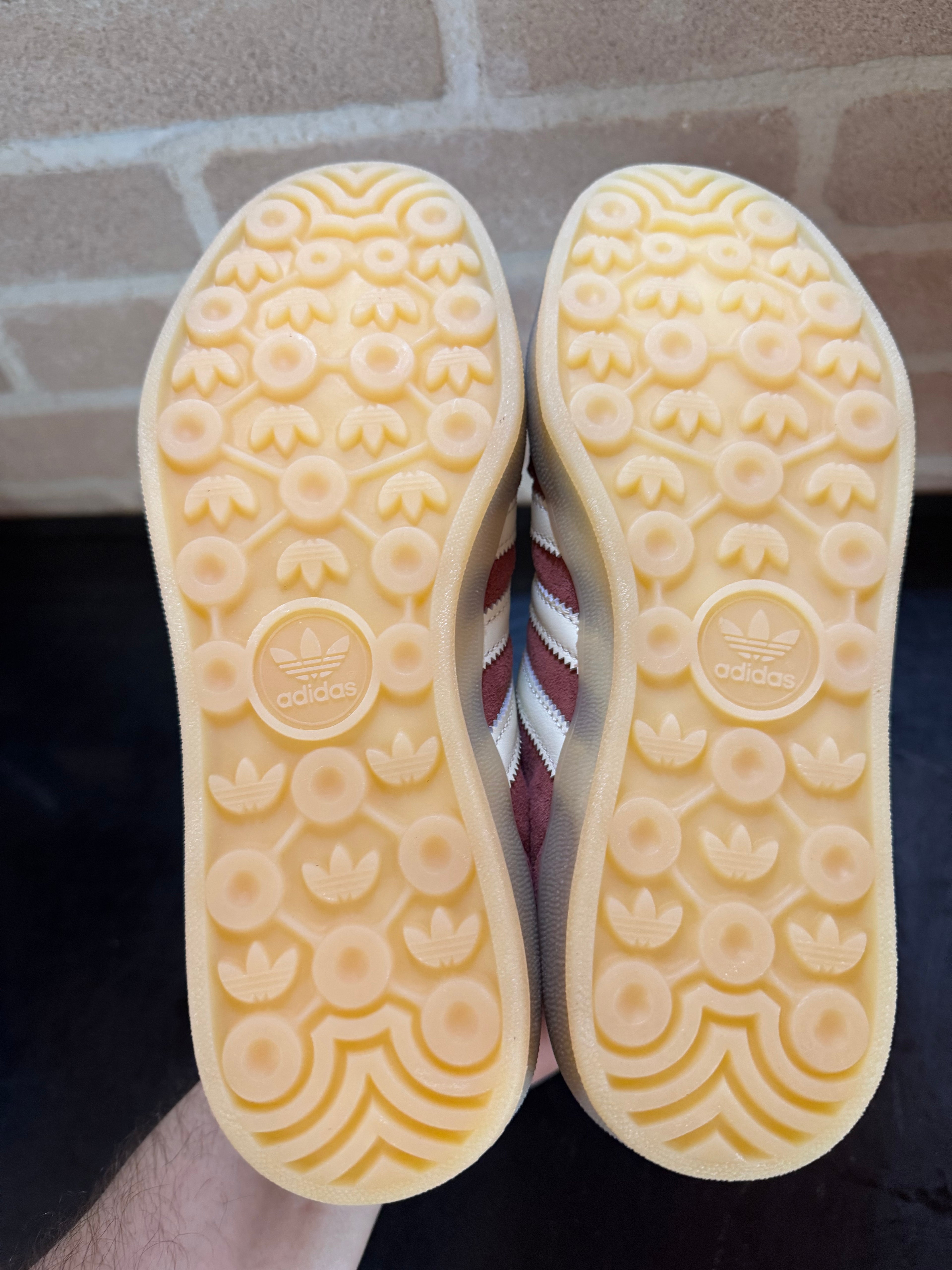 Adidas Gazelle Indoor - Shadow red off white