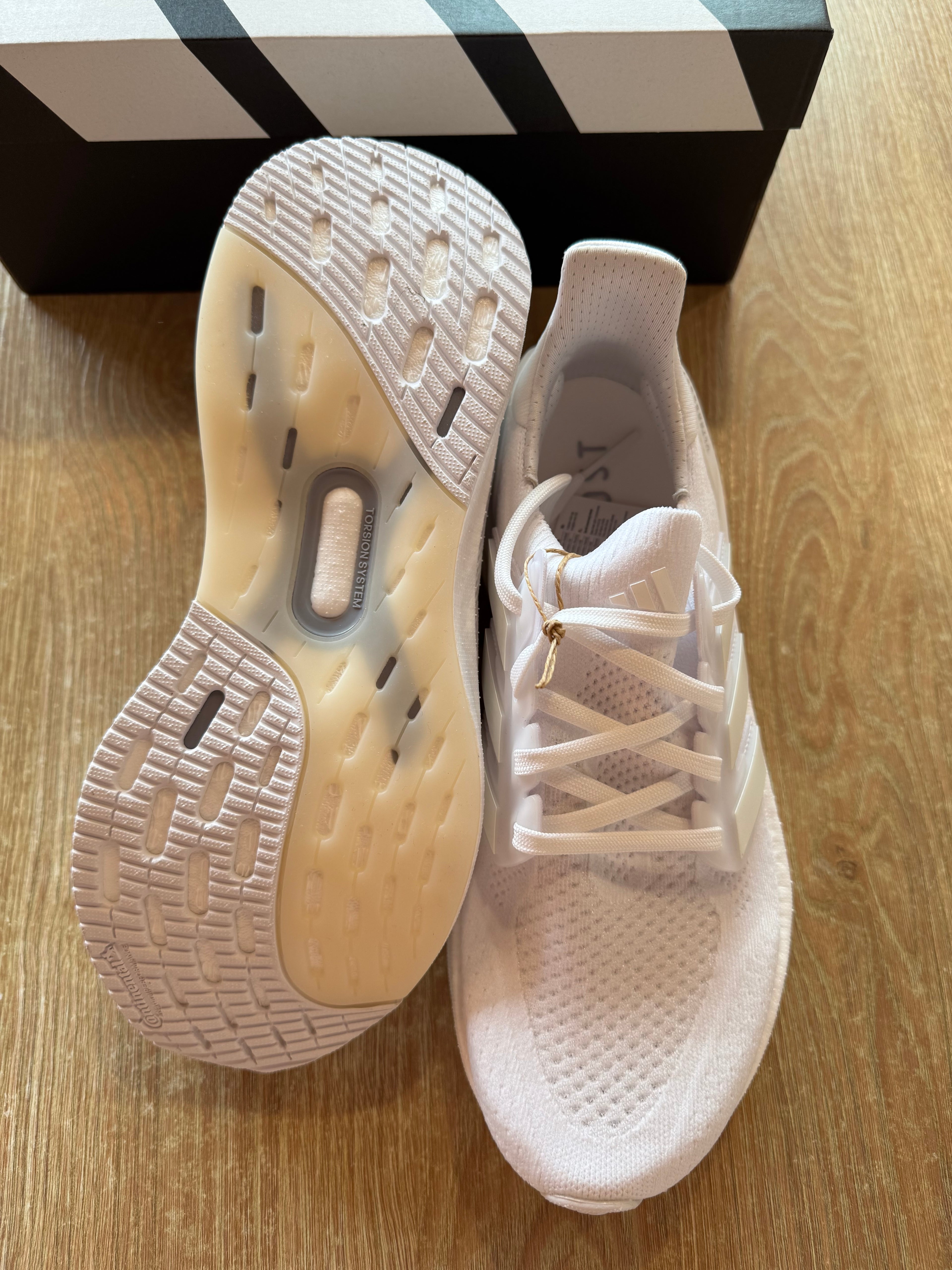 Adidas Ultraboost 5