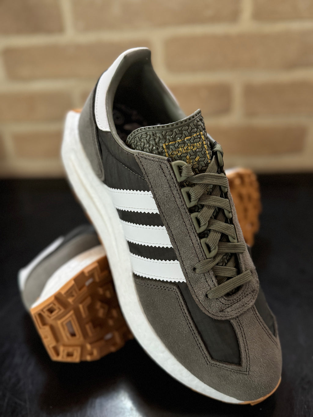 Adidas Retropy - Cachi/bianche