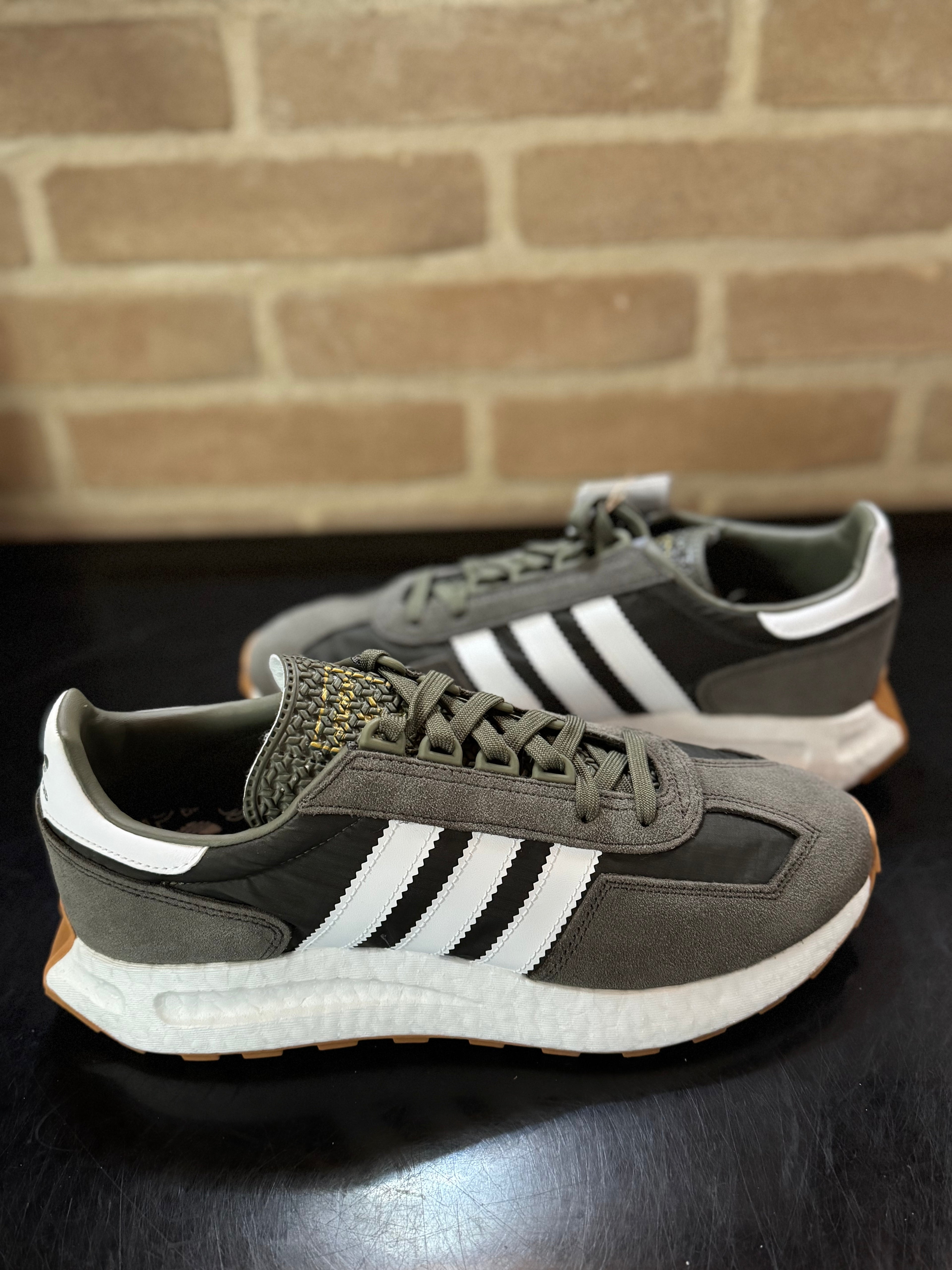 Adidas Retropy - Cachi/bianche